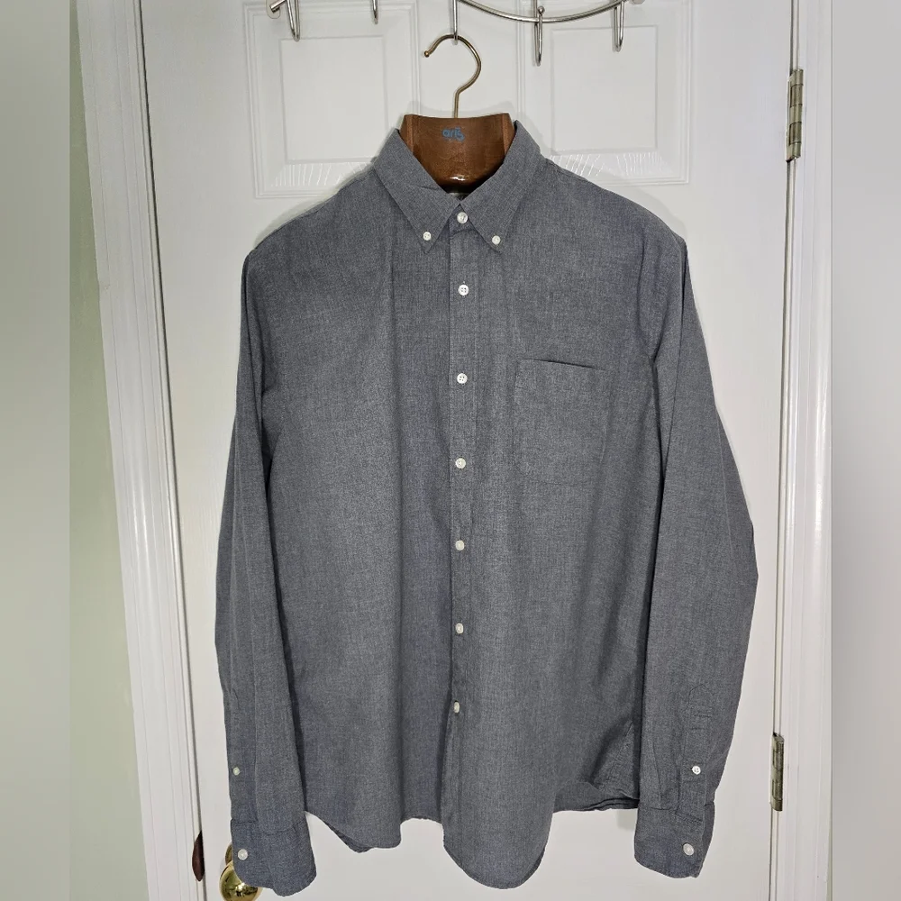 J. Crew Gray Classic Button-Down Organic Cotton Minimalist Core Soft